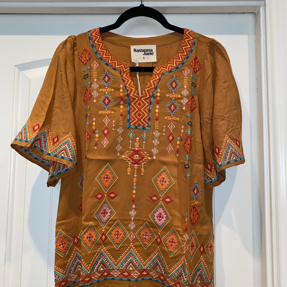 Women’s Savanna Jane Goldenrod Embroidered Top Size Small NWT - Picture 2 of 3